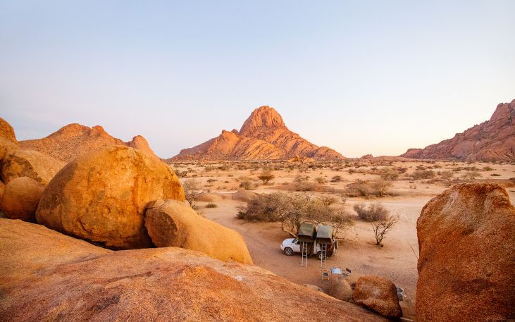 Landscape of Spitzkoppe Namibia - Namíbia