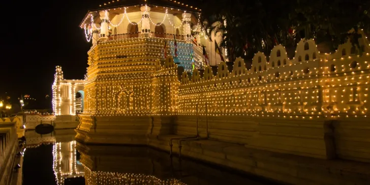 Temple of the tooth, Kandy - Sri Lanka completo - Sri Lanka